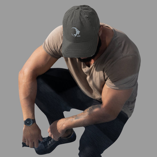 Ausgefranste Dad Cap „Lion“